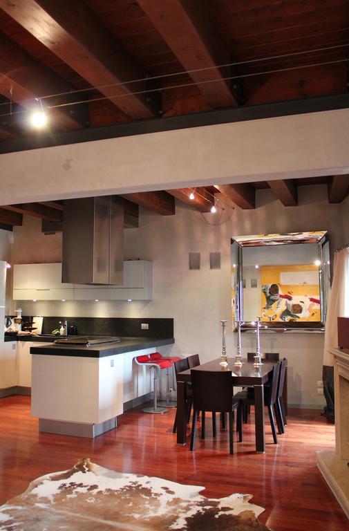 Porta Vittoria Apartment Verona Bilik gambar