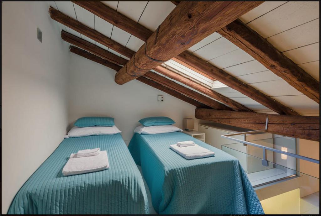 Porta Vittoria Apartment Verona Luaran gambar